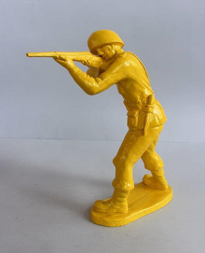 Alessandro Padovan - PopArt - Peacekeeper Rifle Yellow (kopie)