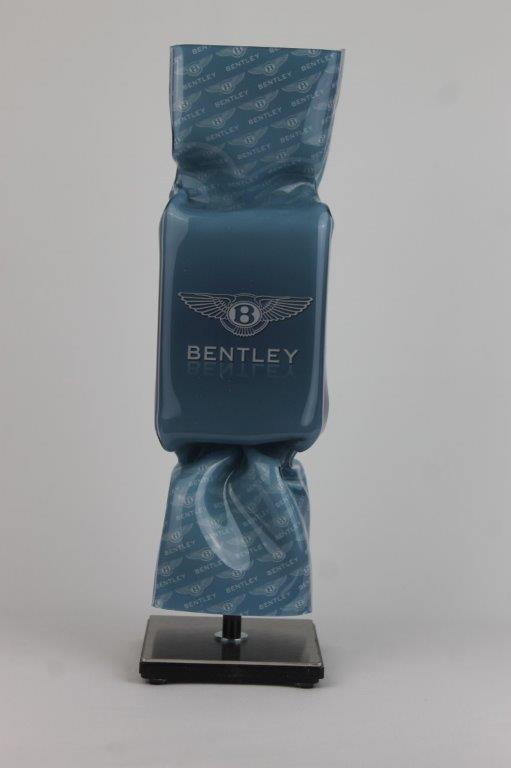 Michael Daniels - Art Candy - Bentley blauw