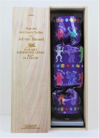 Ad van Hassel - Art Candy - Communication paars