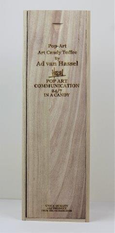 Ad van Hassel - Art Candy - Communication paars